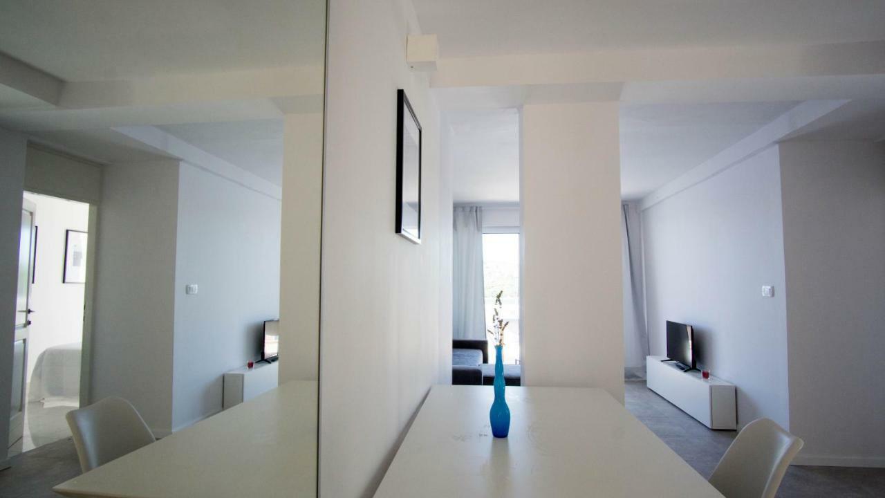 Vila Visnjic Grebastica Luaran gambar