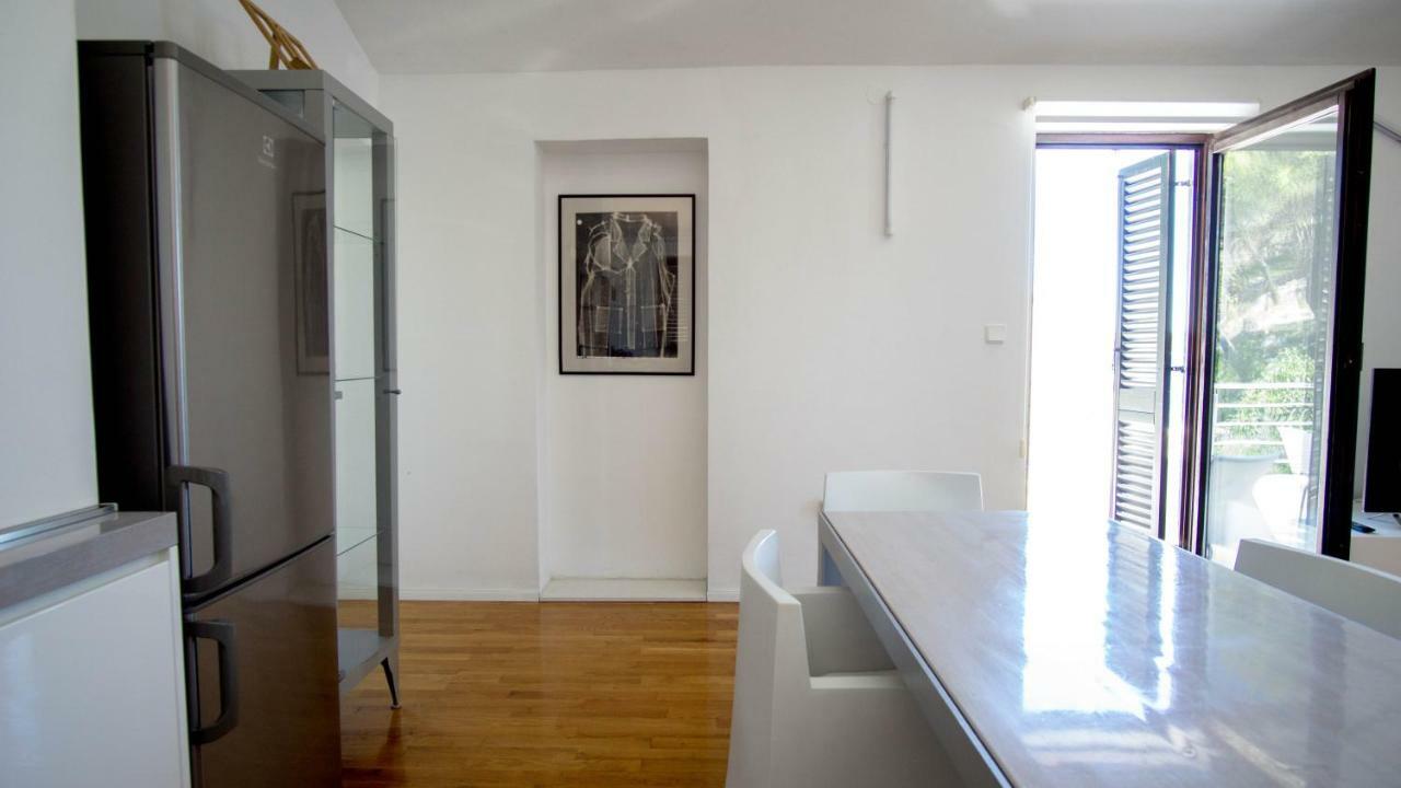 Vila Visnjic Grebastica Luaran gambar